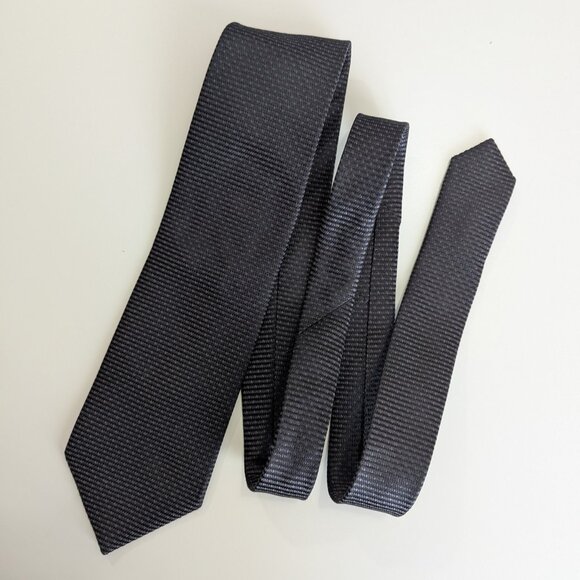 Giorgio Armani Dark Grey Silk Tie - Made in Italy - Picture 2 of 8